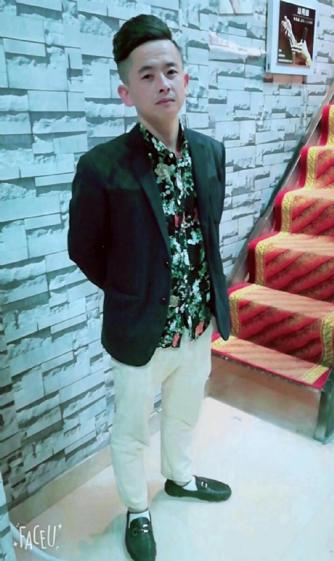 男人三十而立的第一张照片--绍兴相亲服务中心