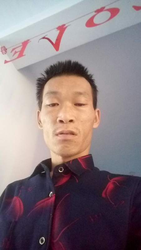 向阳的第一张照片--绍兴相亲服务中心