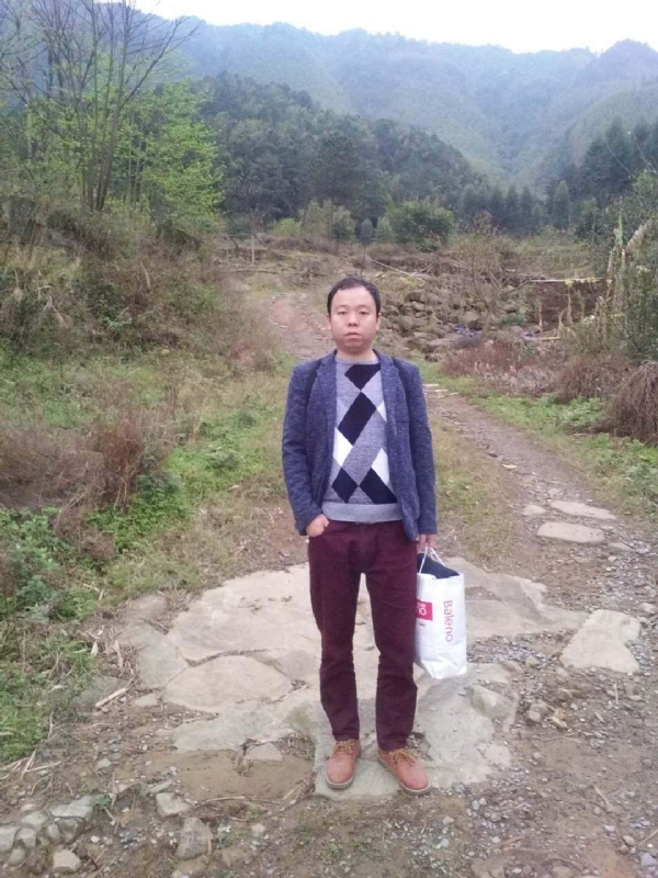 奋斗的第一张照片--绍兴相亲服务中心