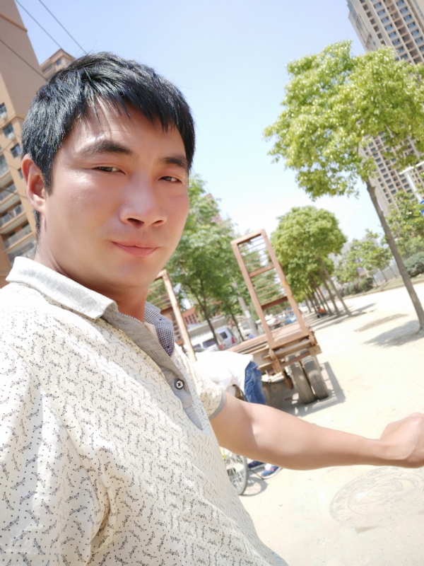 勇哥的第一张照片--绍兴相亲服务中心