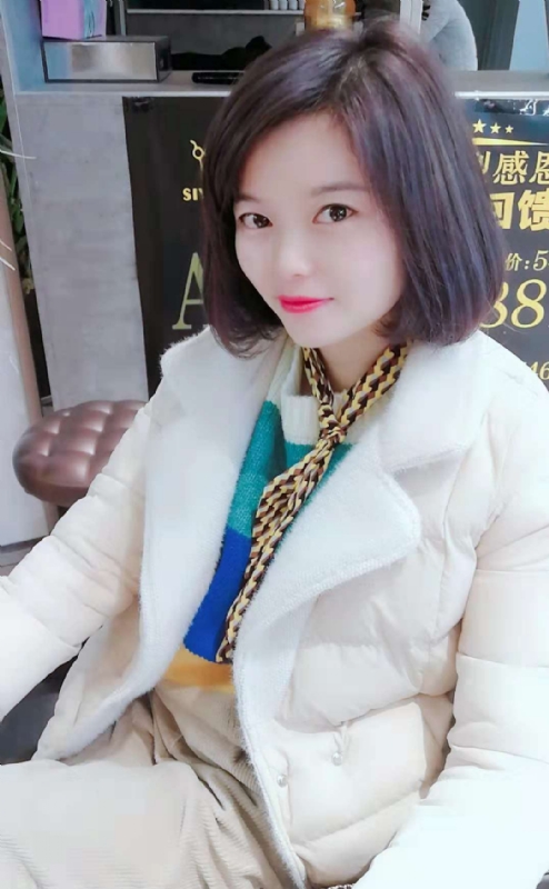 认真的雪的第一张照片--绍兴相亲服务中心