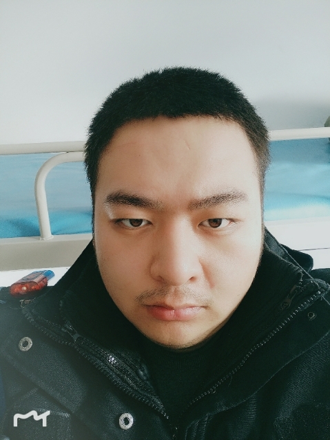 负重前行的第一张照片--绍兴相亲服务中心