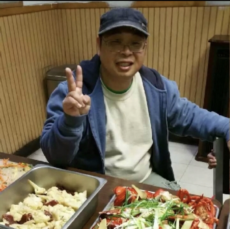 wally的第一张照片--绍兴相亲服务中心