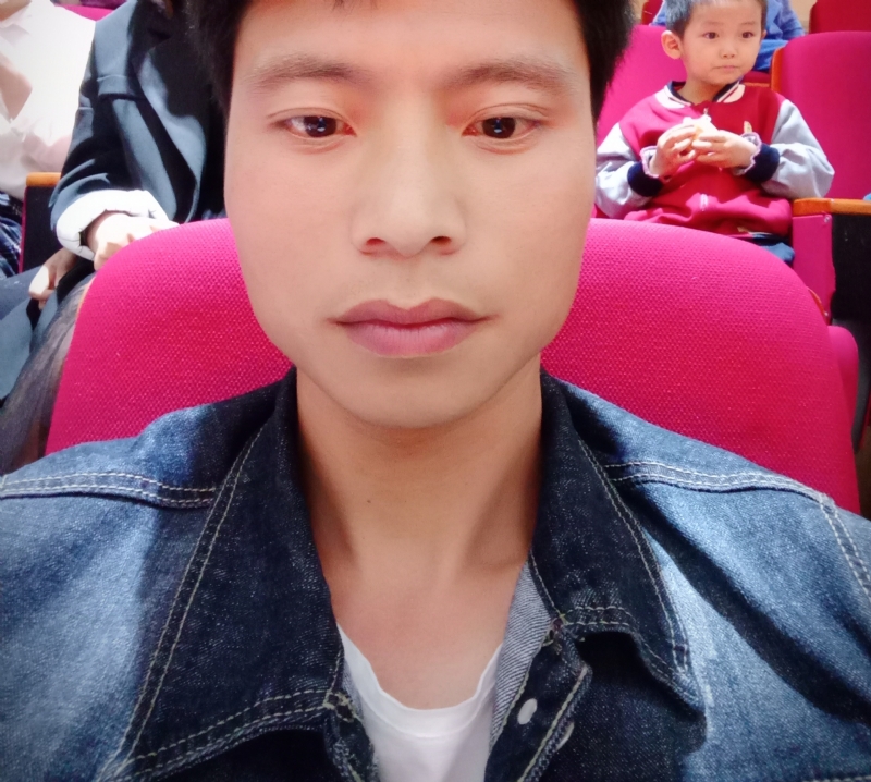 奋斗青年的第一张照片--绍兴相亲服务中心