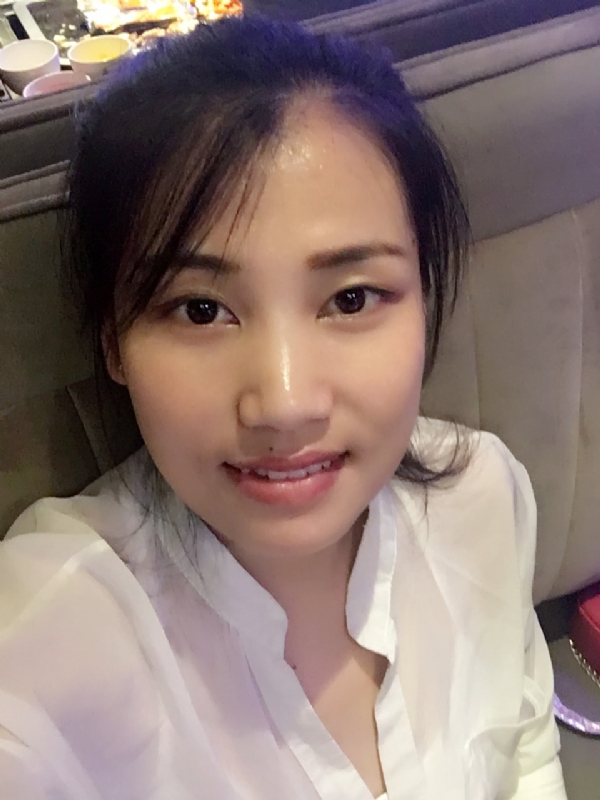 风尘的第一张照片--绍兴相亲服务中心