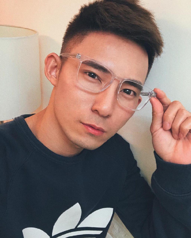 小伟的第一张照片--绍兴相亲服务中心