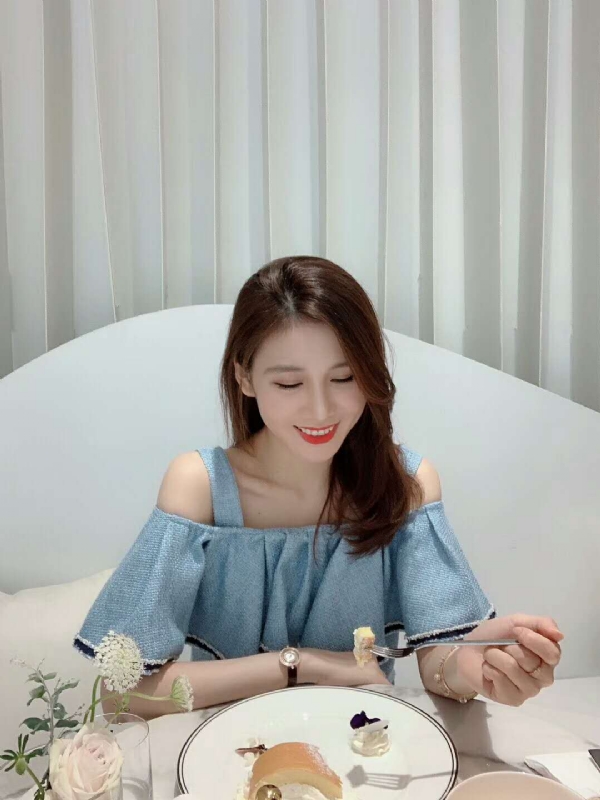 Emily的第三张照片--绍兴相亲服务中心