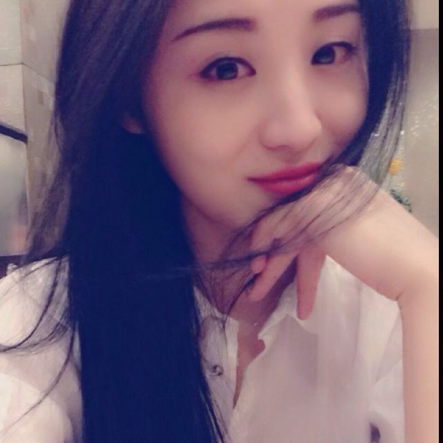 在水一方的第一张照片--绍兴相亲服务中心