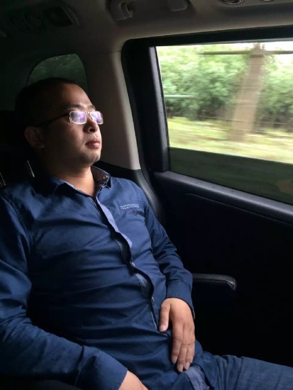 世界那么大的第三张照片--绍兴相亲服务中心