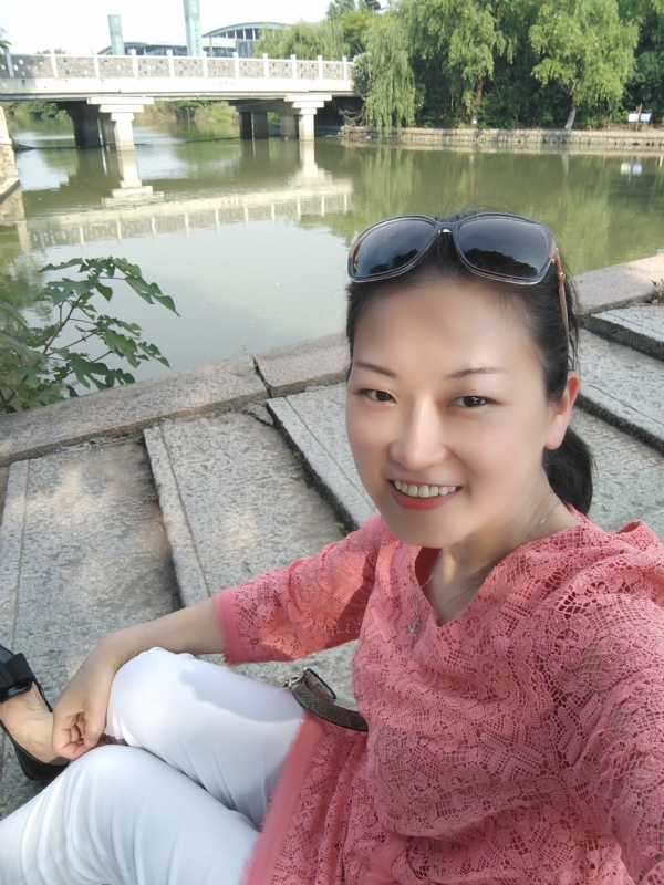 渴慕的第一张照片--绍兴相亲服务中心