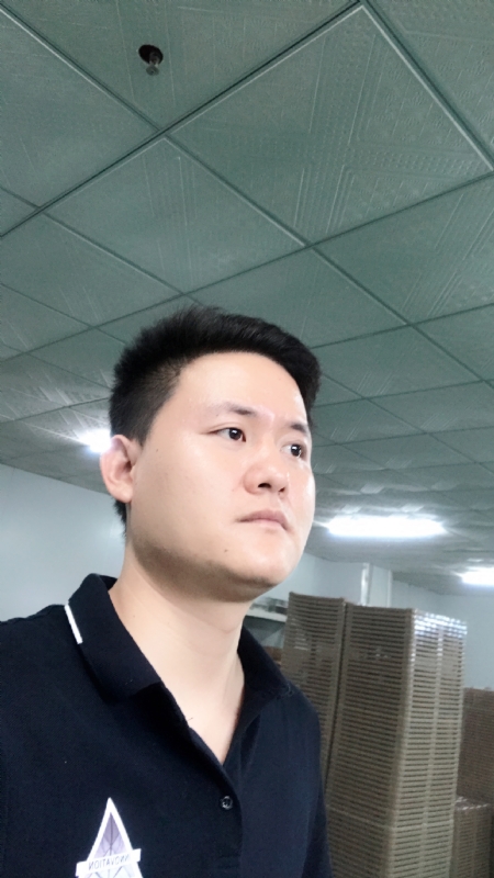 伟的第一张照片--绍兴相亲服务中心