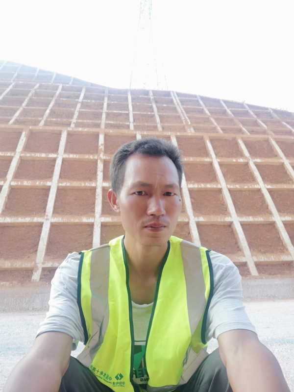 哥们的第一张照片--绍兴相亲服务中心