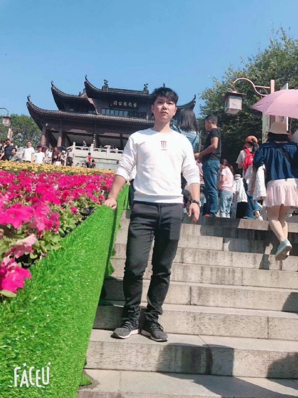 坦然的第二张照片--绍兴相亲服务中心