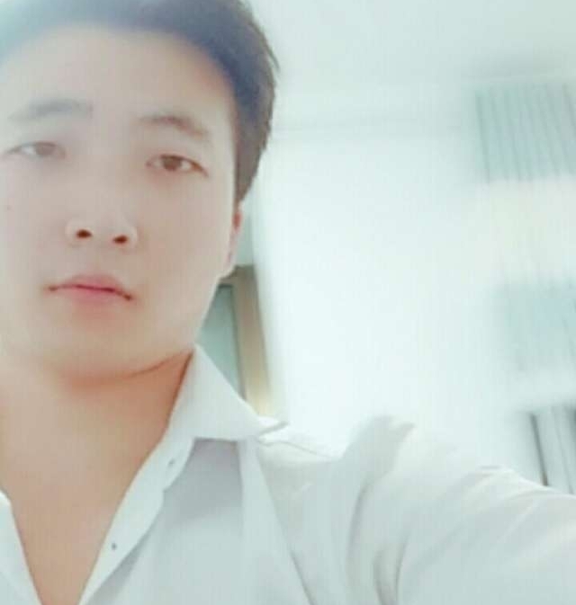 华英雄的第一张照片--绍兴相亲服务中心