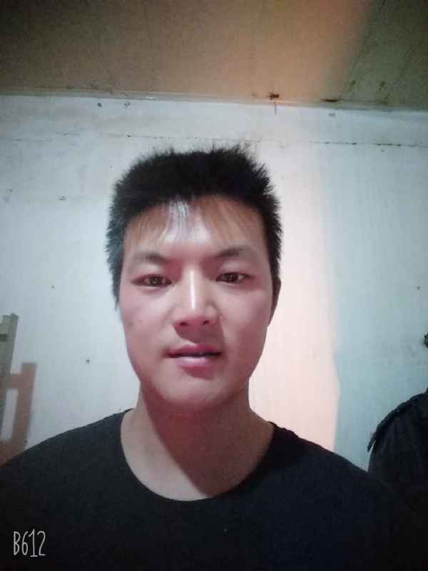 风轻云淡的第一张照片--绍兴相亲服务中心