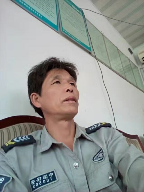 卧窗听雨的第一张照片--绍兴相亲服务中心
