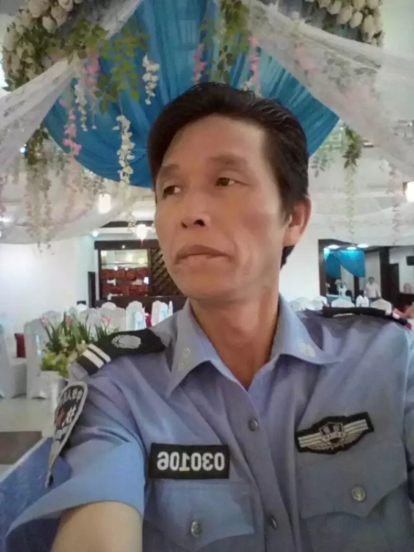 卧窗听雨的第二张照片--绍兴相亲服务中心
