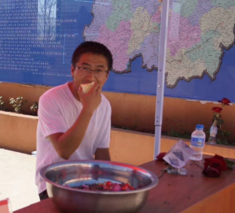 寻水的第一张照片--绍兴相亲服务中心