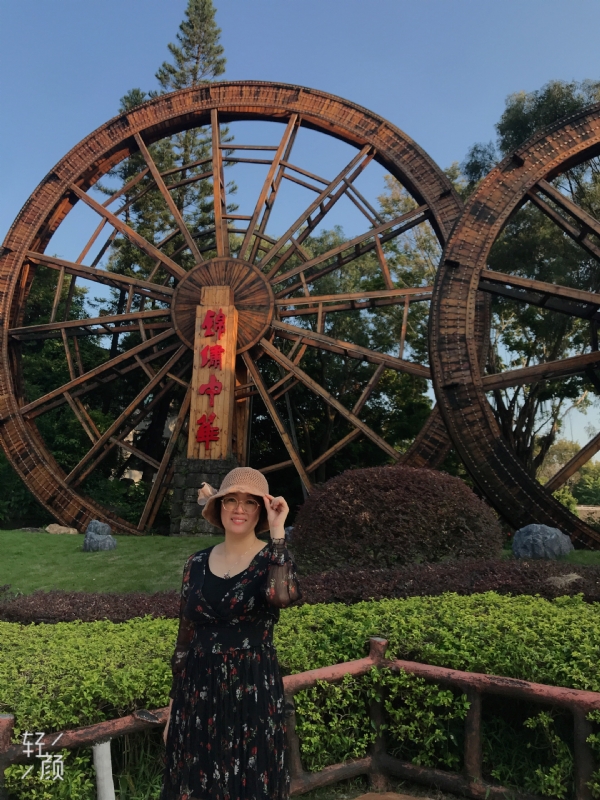 杏娅的第二张照片--绍兴相亲服务中心