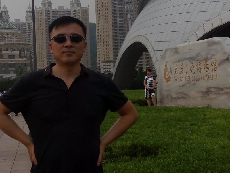 豁达的第一张照片--绍兴相亲服务中心