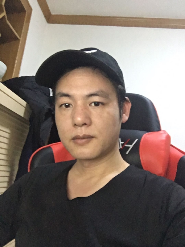扛枪打鸟的第一张照片--绍兴相亲服务中心