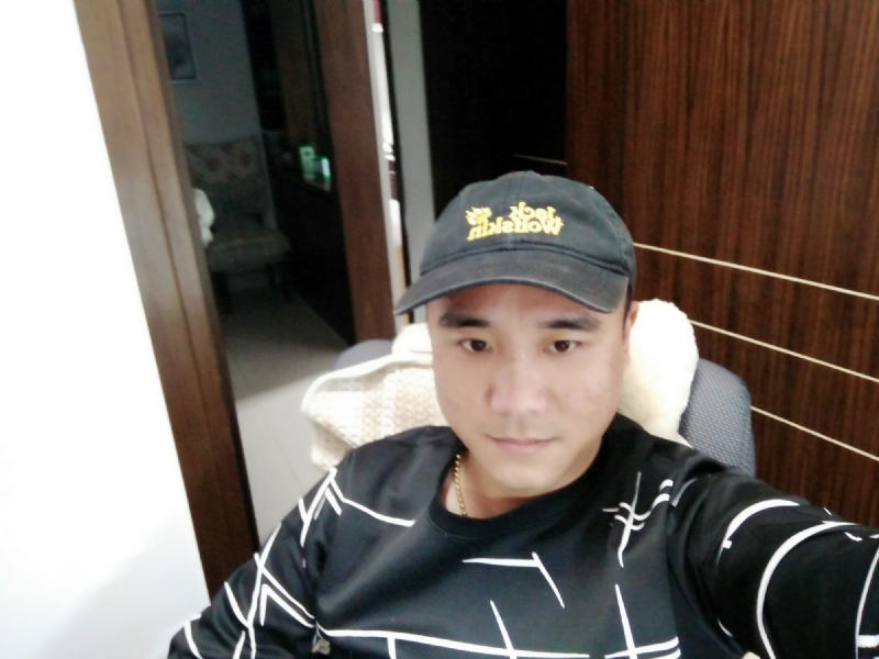 坚持我爱的第一张照片--绍兴相亲服务中心