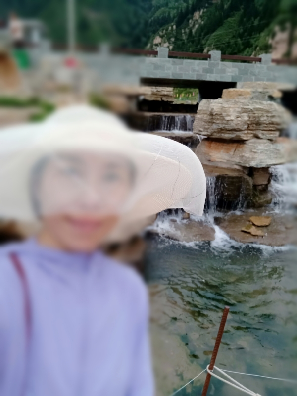 沥秋的第一张照片--绍兴相亲服务中心