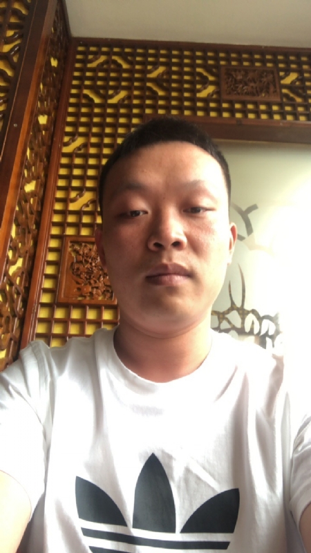 唐子龙的第一张照片--绍兴相亲服务中心