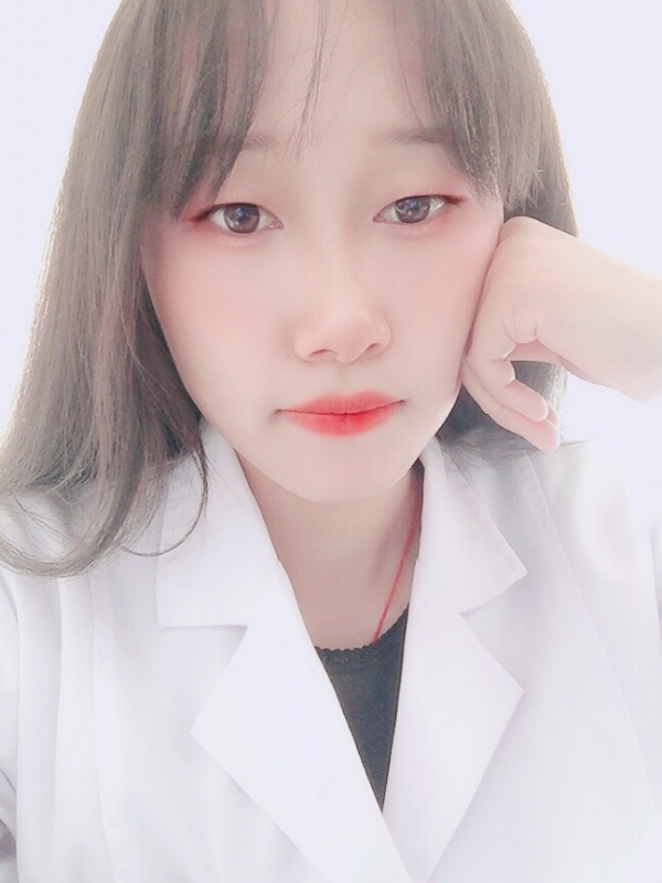 白婚纱的第一张照片--绍兴相亲服务中心