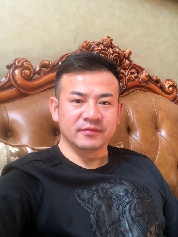 治国的第一张照片--绍兴相亲服务中心