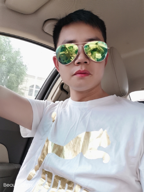 奋斗的第一张照片--绍兴相亲服务中心