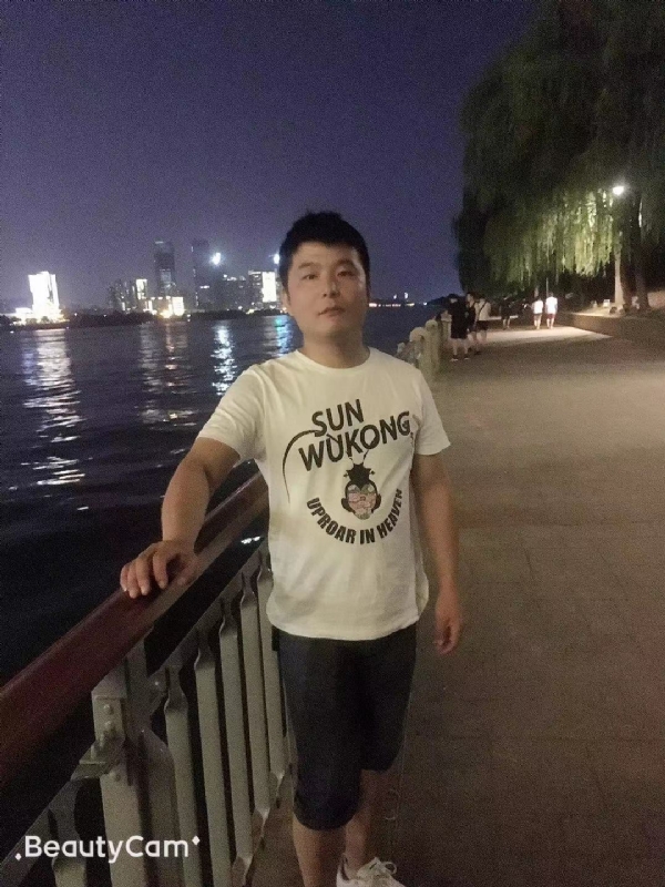 古月的第一张照片--绍兴相亲服务中心