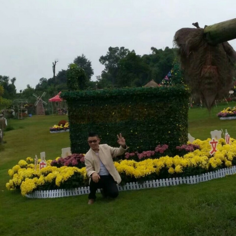春风里^O^任徜徉的第一张照片--绍兴相亲服务中心