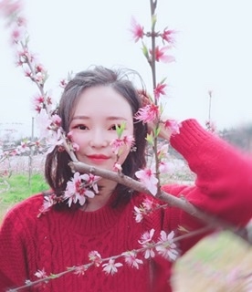 小桌子的第一张照片--绍兴相亲服务中心