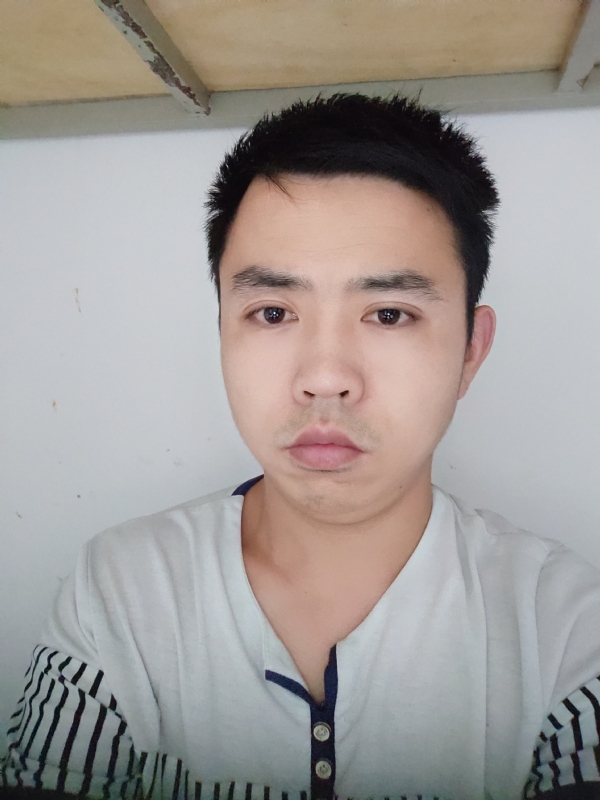 老男孩的第一张照片--绍兴相亲服务中心