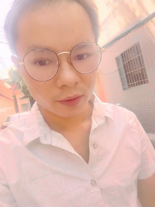 楠呐的第四张照片--绍兴相亲服务中心