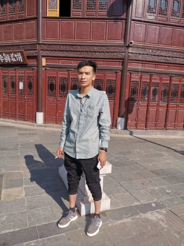 刘方的第一张照片--绍兴相亲服务中心