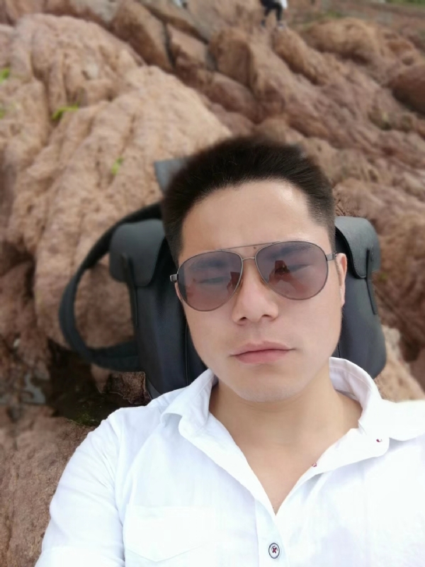 易听的第二张照片--绍兴相亲服务中心