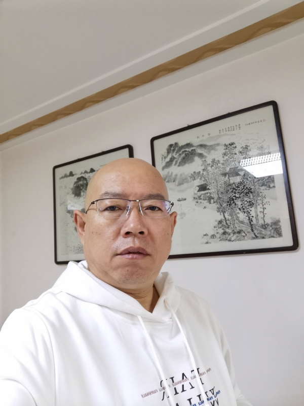 光头博士的第一张照片--绍兴相亲服务中心