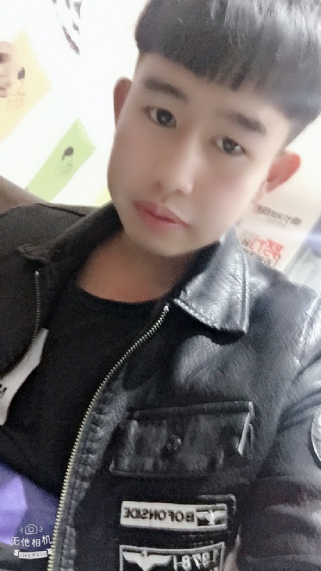 军绿色的第一张照片--绍兴相亲服务中心