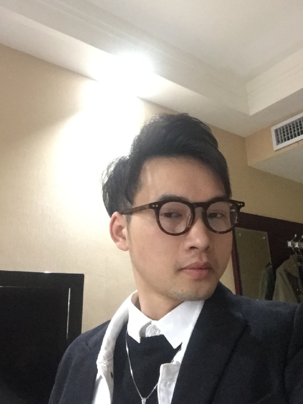 曾亮的第二张照片--绍兴相亲服务中心