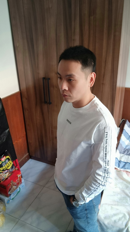 没有蜡笔的小航的第一张照片--绍兴相亲服务中心
