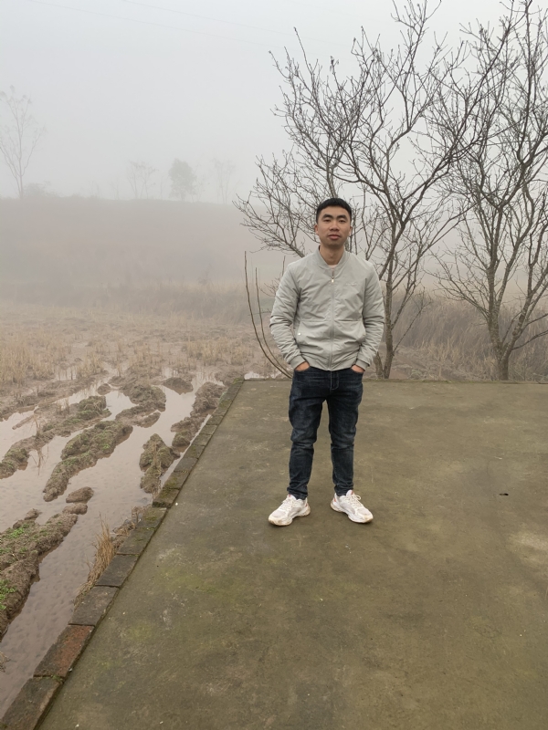 迷路的小猪的第二张照片--绍兴相亲服务中心