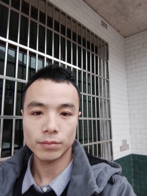 笑得那么开心的第三张照片--绍兴相亲服务中心