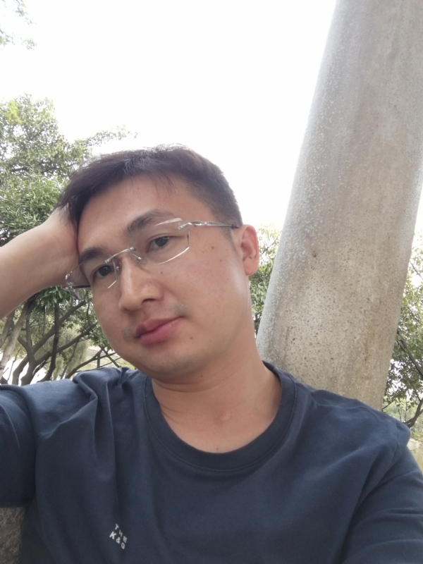不如随风的第一张照片--绍兴相亲服务中心