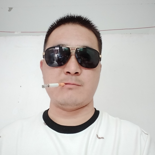 白伟伟的第一张照片--绍兴相亲服务中心