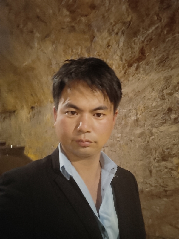 晚点的第二张照片--绍兴相亲服务中心
