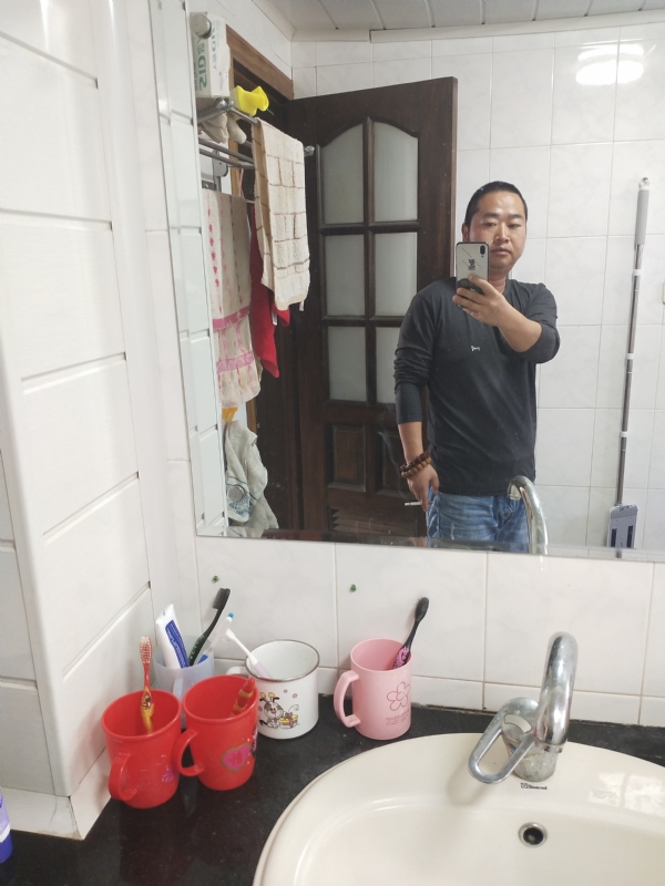 半世人间的第二张照片--绍兴相亲服务中心