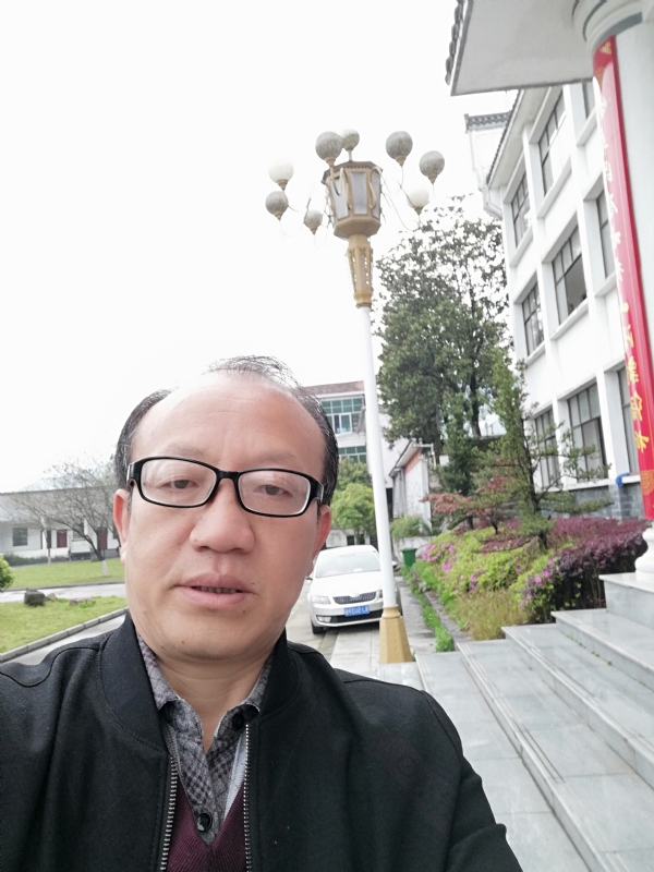 玫瑰祥云的第二张照片--绍兴相亲服务中心