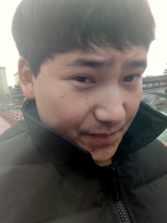 侗族青年作家超超的第二张照片--绍兴相亲服务中心